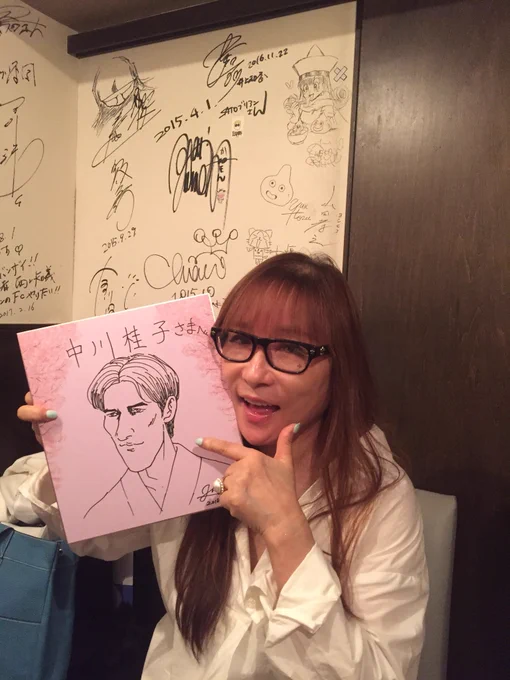 中川桂子さんは大変な太宰ファンなのです。中川さんのお父様が作家で出版社も持ってらっしゃったので、あの時代に太宰治にも、もしかしたらお会いしていたのではないかと思います。 