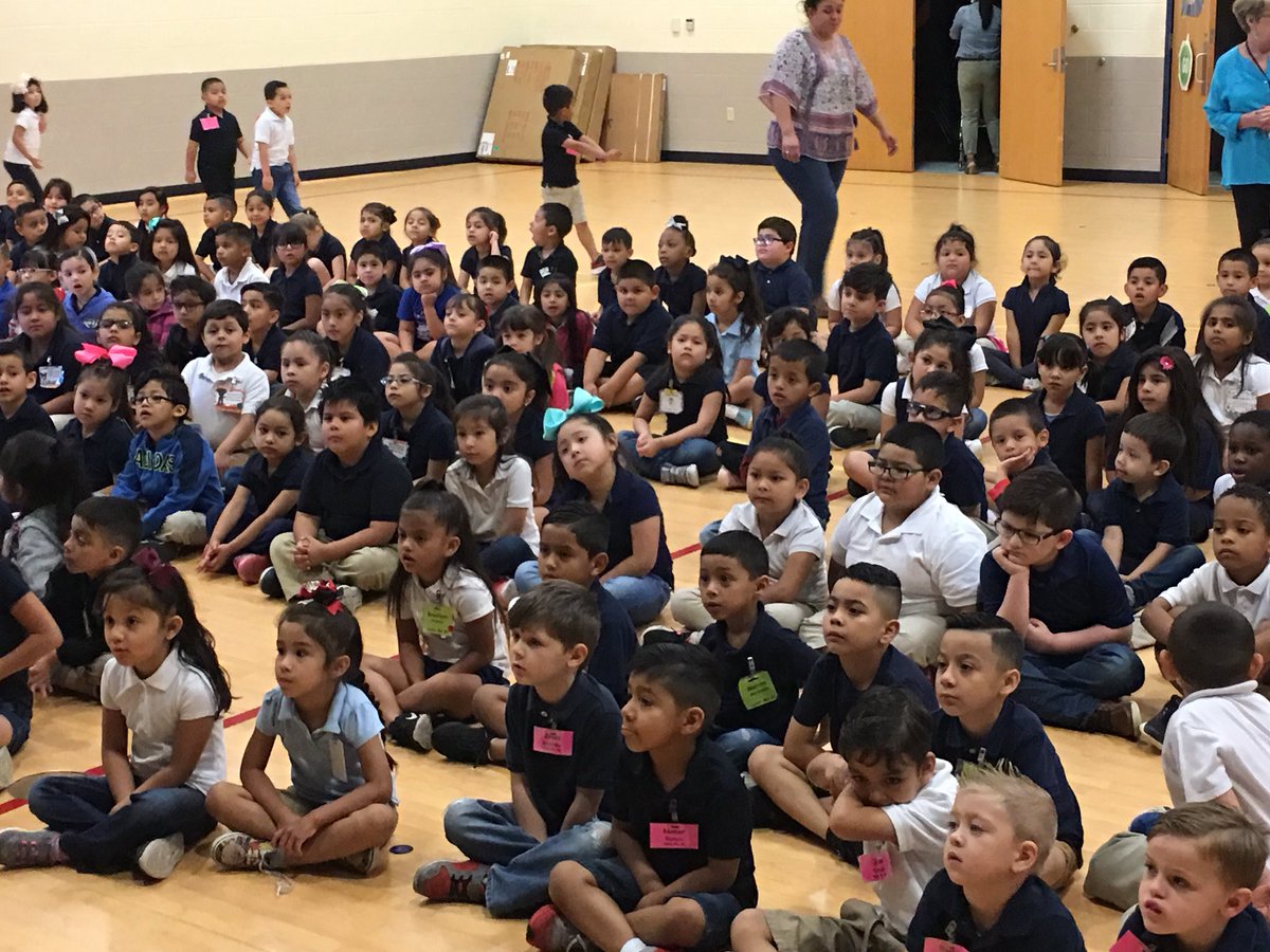 Jennifer Pate (@jenniferpate624) on Twitter photo Marine Creek Collegiate HS collected over 400 books for our friends at MG Ellis. #ReadFortWorth #100x25FWTX <a href="/jaramos_jr/">Jacinto Ramos Jr., Ed.D.</a> <a href="/KentPScribner/">Kent P. Scribner</a> @FortWorth_ISD <a href="/mcchsfw/">Marine Creek CHS</a> <a href="/karenmolinar/">karenmolinar</a> @SMidkiff_FWISD Marine Creek Collegiate HS collected over 400 books for our friends at MG Ellis. #ReadFortWorth #100x25FWTX <a href="/jaramos_jr/">Jacinto Ramos Jr., Ed.D.</a> <a href="/KentPScribner/">Kent P. Scribner</a> @FortWorth_ISD <a href="/mcchsfw/">Marine Creek CHS</a> <a href="/karenmolinar/">karenmolinar</a> @SMidkiff_FWISD