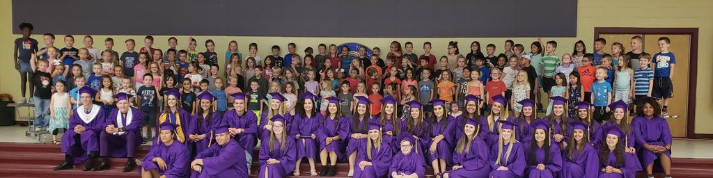 QCHS_CCC's tweet photo. From start to finish we are so proud of our students. @QCBulldogs seniors with @JBEPride kindergarteners.  @qcusd @PerryBerry20 @PerryBerry20 @cort_monroe @QCUSD_AVID https://t.co/FLIUelAvA6