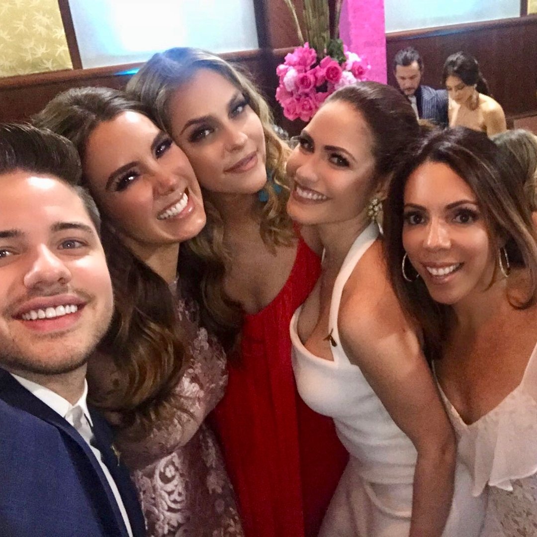 _Minchy_'s tweet photo. #IGPhotos by @jenngomezvita - #StJudeMiamiGala #FightingTogetherForTheKids @stjude @Elygutierrez19 ... 📸 @altaimages
#EndChildhoodCancer
#WeekendInMiami
#StJude https://t.co/8GoHZX7f2F