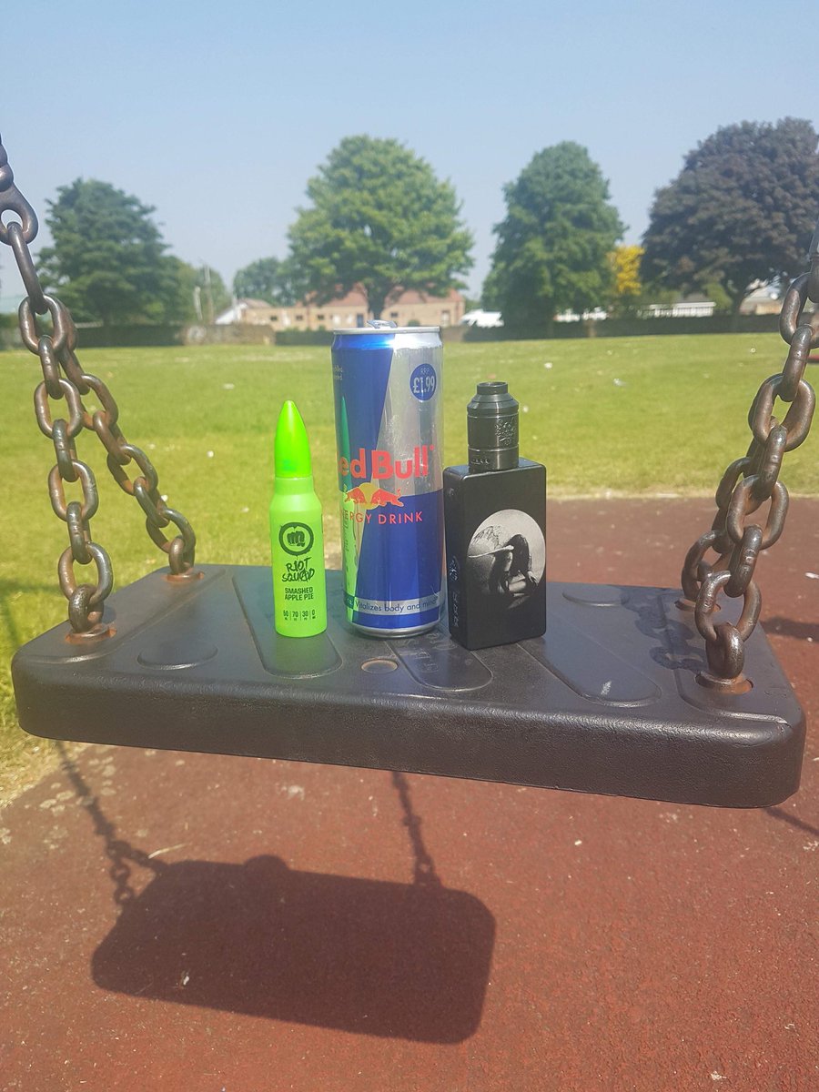 VaperzR's tweet photo. Vapemail from our wonderful sponsors at @RiotSquadVapes #repwhatyoulove #vapefam https://t.co/BKzzfB1SZ9