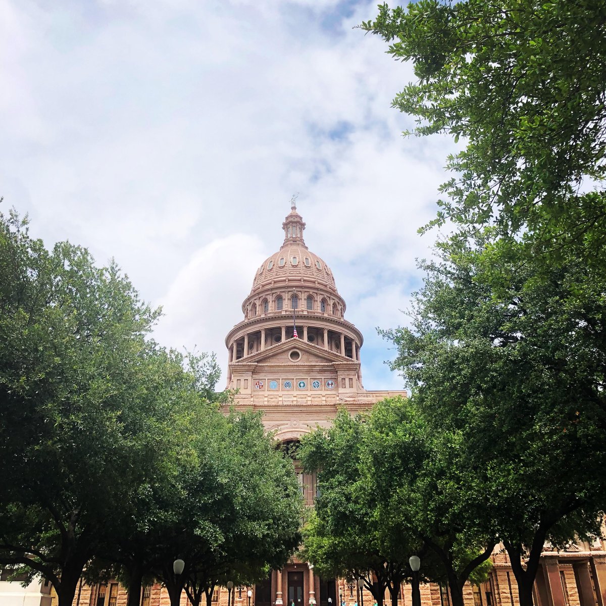 GetUpstream's tweet photo. Our new office is walking distance from the Capitol! It’s one of the many perks of working downtown. https://t.co/STimNhpyTG https://t.co/o5CXMfpcQ3