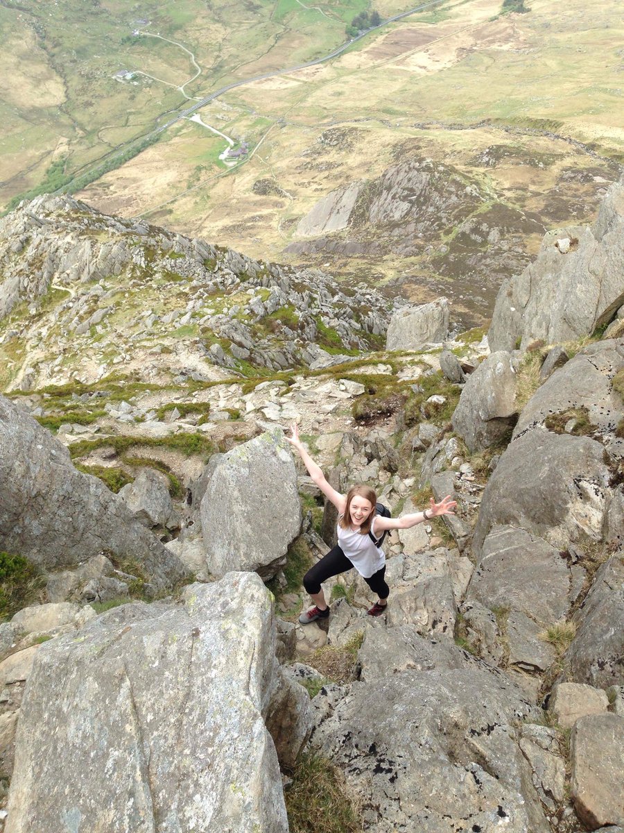 jltommo's tweet photo. What better way to prepare for a recital than go and climb a mountain?! Yesterday’s adventure to clear the mind and recharge the batteries! (even if my legs are a tad sore today!) #sundayantics #scrambling https://t.co/RSlmwuvLMN