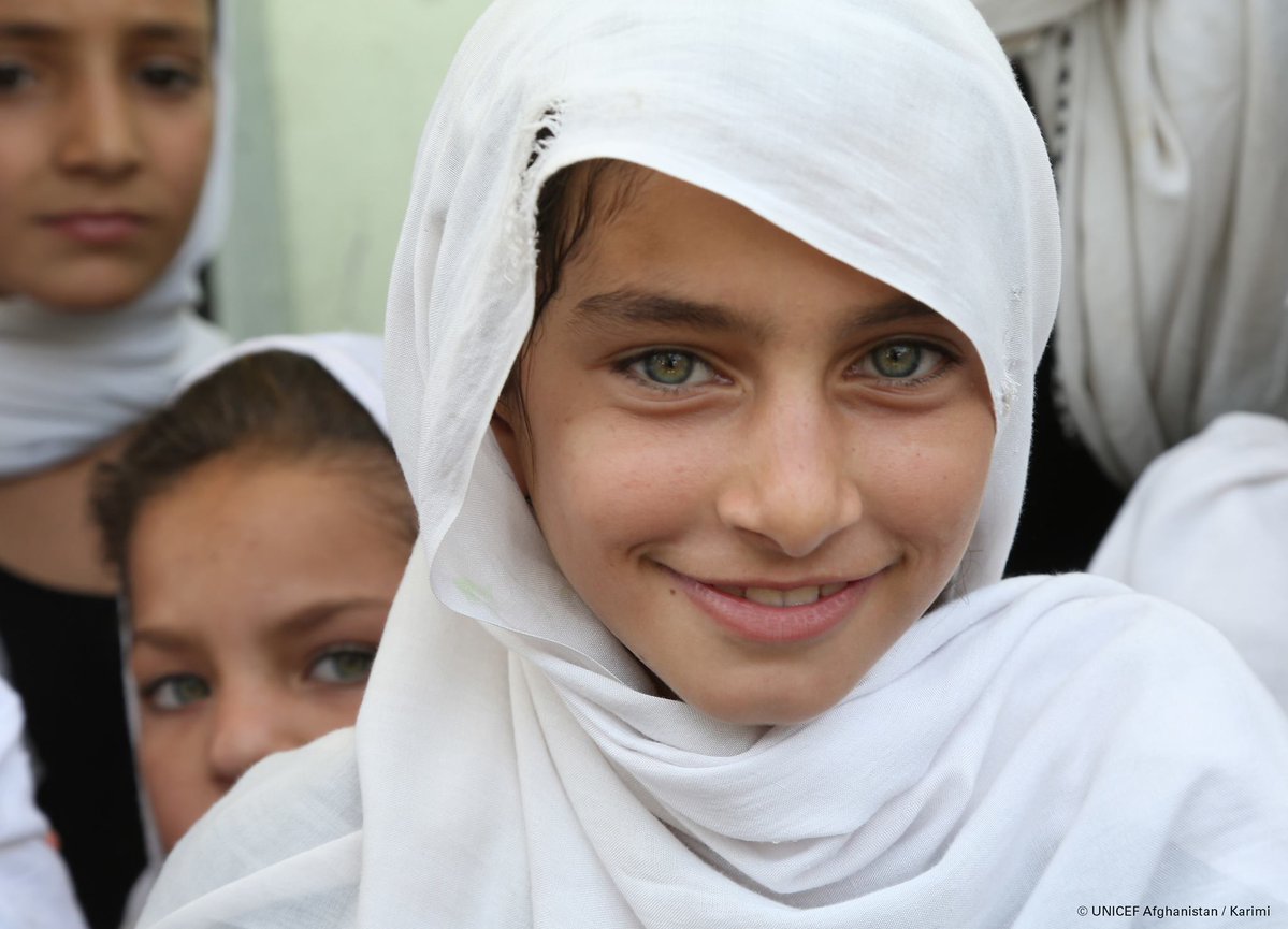 UNICEFEducation's tweet photo. An estimated 3.5 million children are out-of-school in #Afghanistan – 75% of them are girls. 

We’re doing everything we can to provide access to education #ForEveryChild. https://t.co/abKFbrm9oU