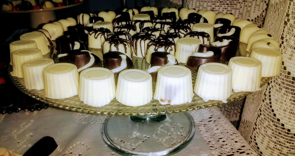 Chocolatesweb's tweet image. #Bombones #argentina #emprendimiento #bares #restaurante #eventos #cumpleanos #fiestas #bautismo #comunión #aniversario #confiterías