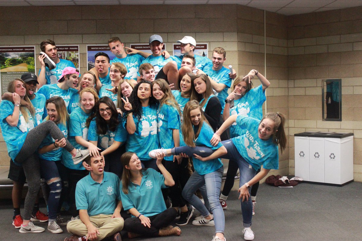 marielyrebollar's tweet photo. HEY #TAMU22 SIGN UP FOR SESSION E AND MEET THE COOLEST PPL EVER 💦🐬🦋💙 @FishCampTAMU https://t.co/G3YpLtLPNX