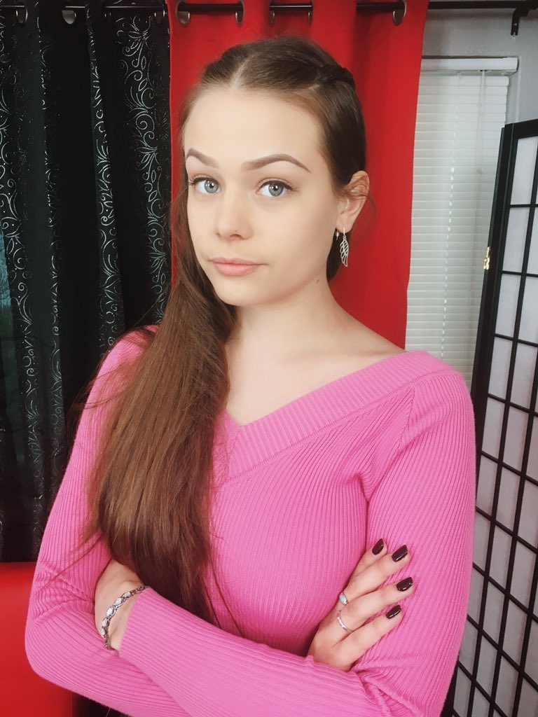 Bratty Foot Girls on Twitter "Look who’s here! IvorySoles