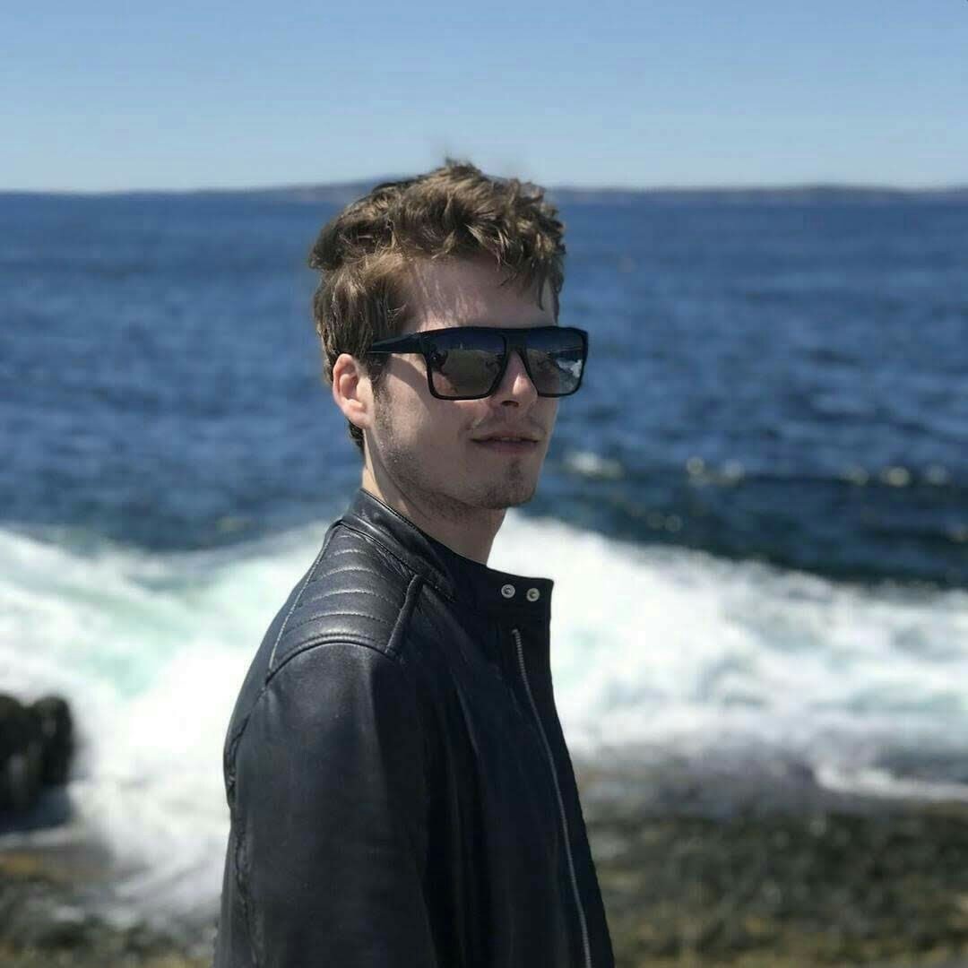 #NewProfilePic looking ratchet but like Dua Lipa says, idgaf