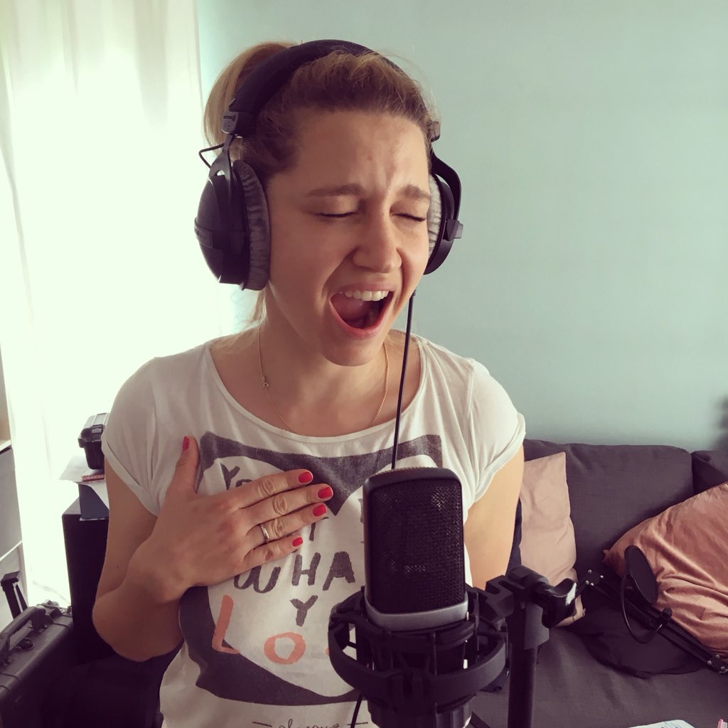 RKMAMs's tweet photo. Recording a few extra BVs for the new EP! #ep #band #backingvocals #recording #microphone #akg #beyerdynamic #hotwifeclub https://t.co/R67mfqI28A