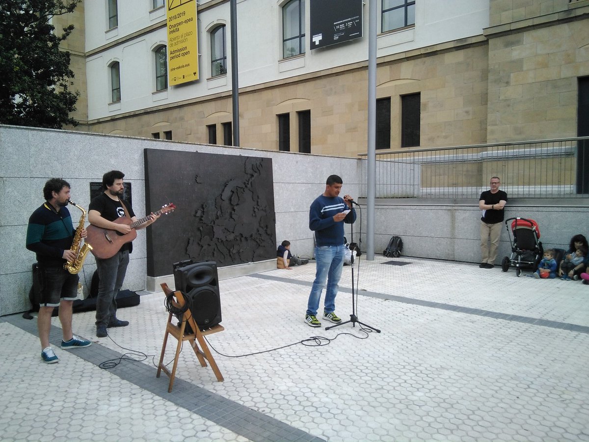 Europako hizkuntzen mapa berrituaren aurrean ospakizun ekitaldia. Hizkuntza txikiek mundua handitzen dute #mapa