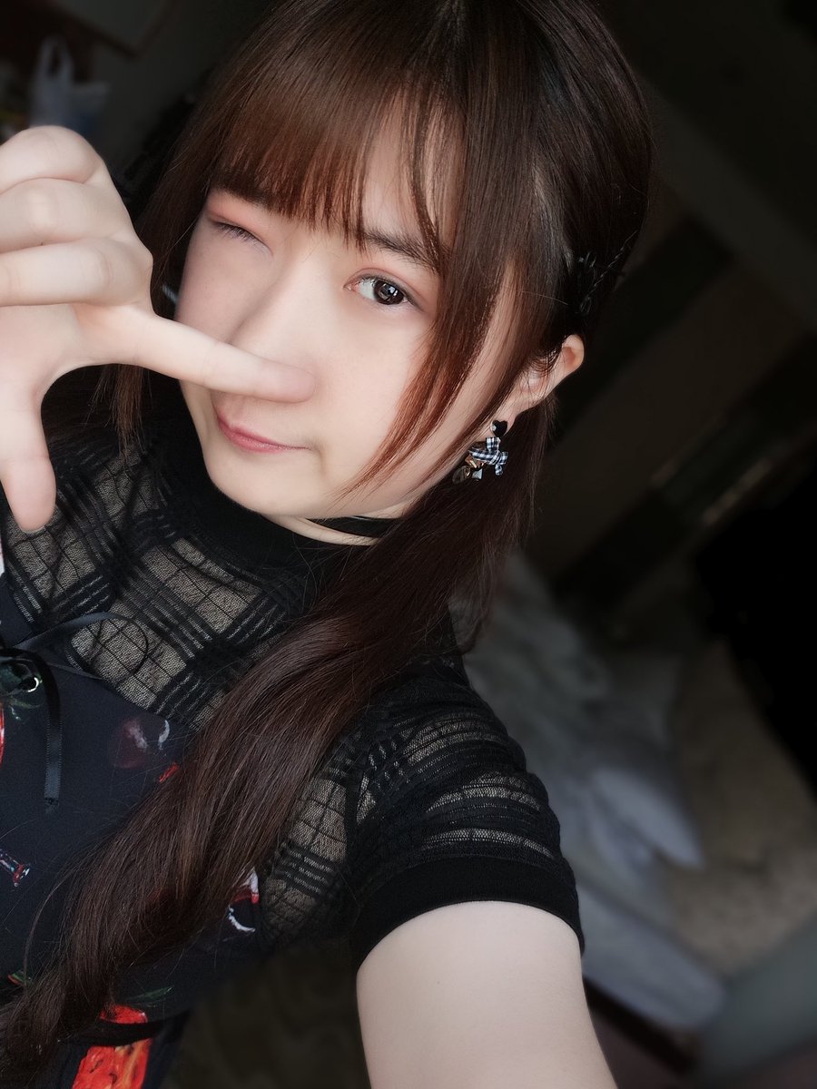 xiaoyan0714's tweet photo. 因为～喜欢你呀❤️ https://t.co/eBeJRnerb4