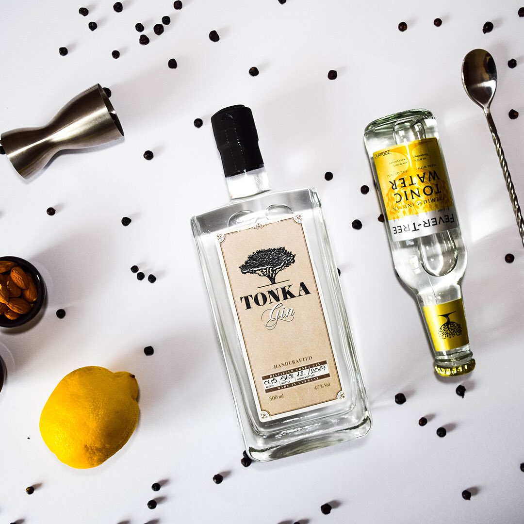 dasgutezeugnow's tweet photo. Alles zum @tonkagin gibt es aktuell auf https://t.co/JVD2IzqEBO 👀✔️

#gin #drink #gintonic #tonkagin #lecker #gintest #dasgutezeug https://t.co/Lw4cZKvPez
