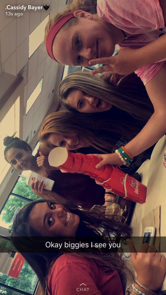 corinneleoniii's tweet photo. Happy 18th @DelaneySmith31 !!💕💜 hope you have an amazing day girly!! 🤟 🤟🤟🤟 https://t.co/XX6kuLbKHV