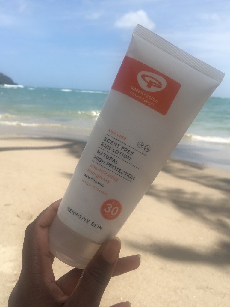 roshdorsett's tweet image. Physical vs Chemical Sunscreen. What are the main differences and how do they work to protect your skin on holiday @GreenPeopleUK ☀️

thecocolemcolumn.com/2018/05/14/nat…

#naturalsunprotection #holidays #skincare #sun #SPF #BloggingGals