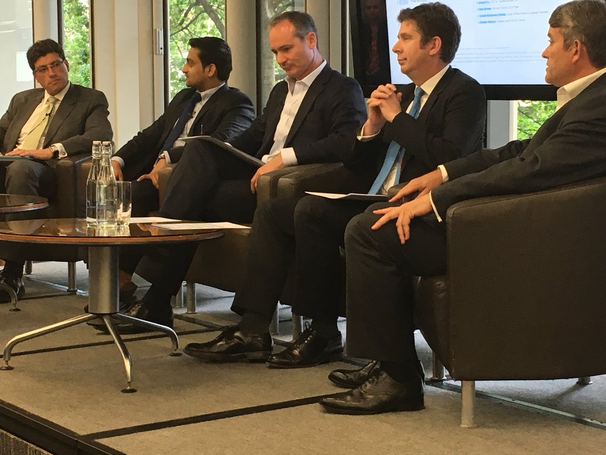 urbancohort's tweet image. And here’s the panel at the London ICO MeetUp. @jonnyfry175 #TeamBlockChain, Ben Brown,  David-Alexandre Dahan, Kumar Gaurav from @CashaaLtd