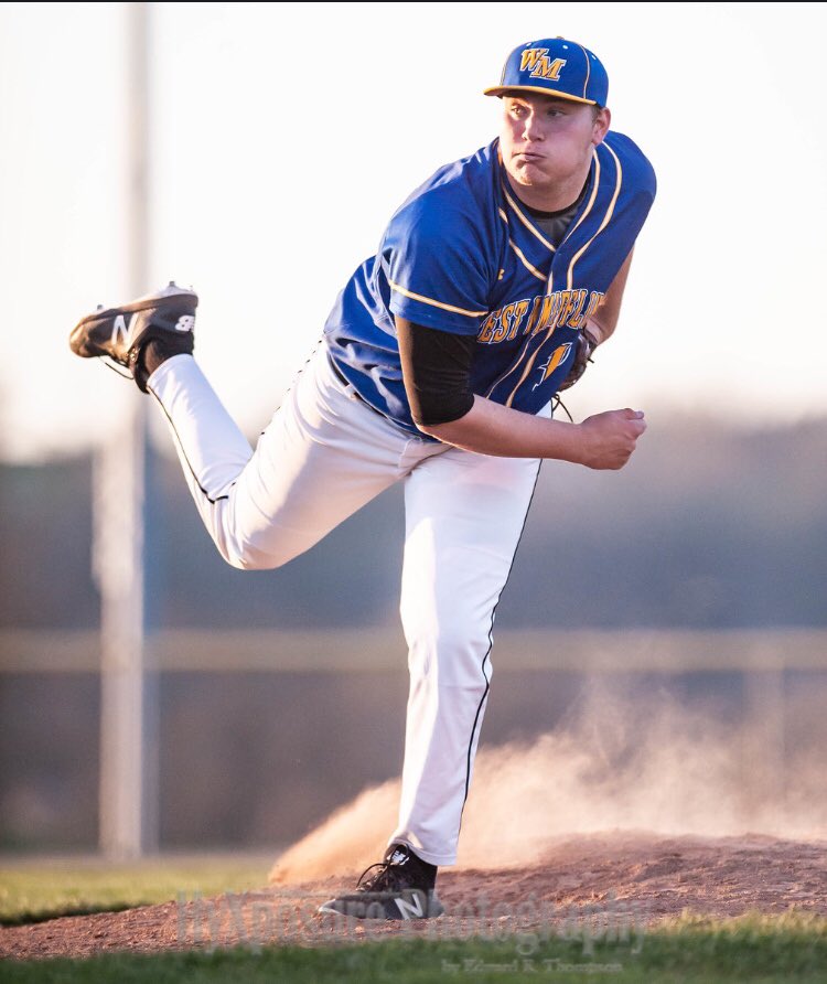 ThompsonFoto12's tweet photo. Good luck tonight @wmtitansbb v. South Fayette!!! Time to shine!! https://t.co/tPhK7J8Hr5