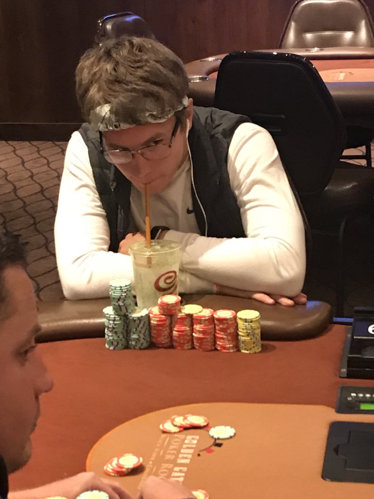 ShortStackMastr's tweet photo. And just like that @StephenCodySch2 is CL at the FT @gates_poker #CPCME https://t.co/yMBakBha3E
