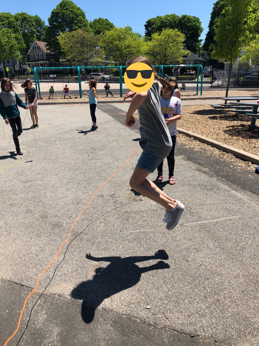 Jenna_Lamusta's tweet photo. Week 5 of the @WinthropMPS #structuredrecess pilot! 17 students participated in jump rope! We did some leisurely jumping, cane up with jump roping competitions, and even attempted Double Dutch. #melrosePS https://t.co/49njaGC8EX