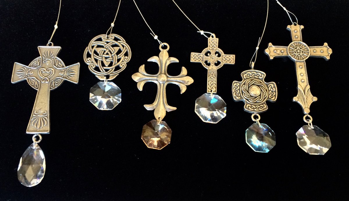 PewterMagic's tweet photo. #UniqueGifts For #HomeDecor #Celtic and #Traditional #Crosses #SunSprites #Swarovski #Crystals #Faith #Christianity https://t.co/tRMl7iEMi3