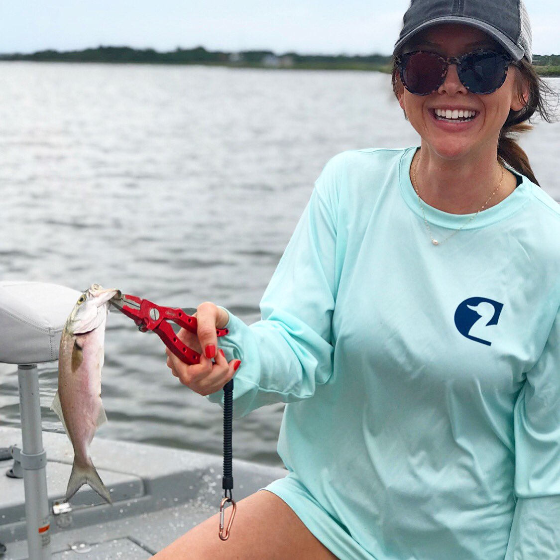 dockdecoy's tweet photo. We’re not having the Monday blues here! Let’s congratulate her on her first fish!!
#dockdecoy #dockanddecoy #firstfish #wwf #womenwhofish #girlswhofish #fish #fishing #fishingapparel #getdirty #explorecharleston #charleston #charlestonsc #fishingtrip https://t.co/pNDkggYHSu