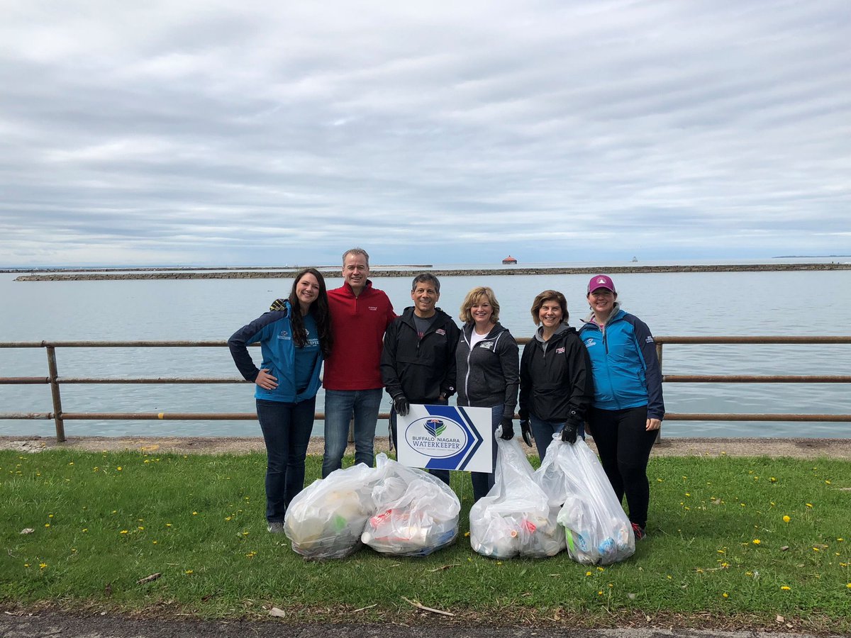 BNWaterkeeper's tweet photo. THANK YOU to LIM Yoga, @GOBuffalo, @ExploreBuffalo, @exploremore716, Wekanu, @LabattUSA, Buffalo Maritime Center, @BufRivHisTours, Seabirds, @DYouville, @USCG, NF Illumination Board, @RevolutionBFLO, @RiverWorksBFLO, @LawleyInsurance. #WaterkeeperWeekend #niagarafalls https://t.co/XGqEzeF7HM