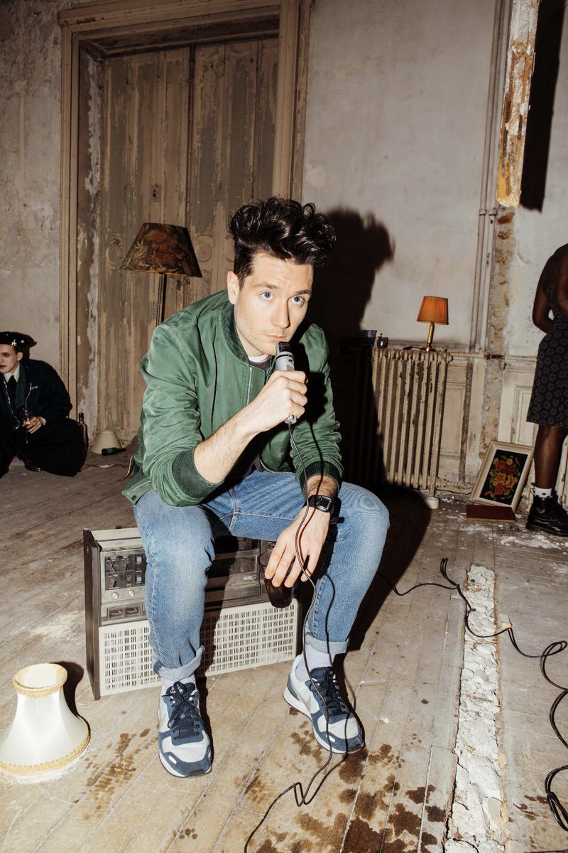 bastille's tweet photo. #QuarterPastMidnight https://t.co/CCD4NJQgbn
