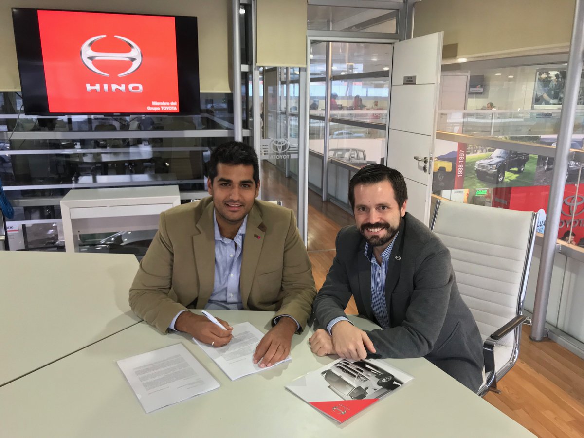 supertruckar's tweet photo. #HINO Llega A Cuyo De La Mano De #AVANZ: https://t.co/iVLEJrYksA https://t.co/fTV6nFaCjl