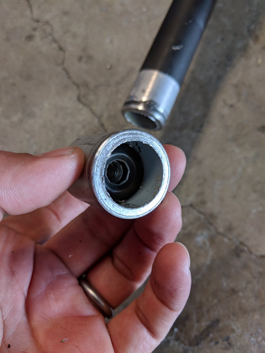 Quan's tweet image. Good thing I ride small frames. #pulledout #cutitoff #bikebuilds