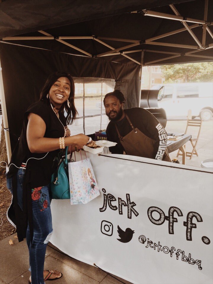 MaubyBrockley's tweet photo. #TB to Lee Gate Market with our happiest customer to date ๐ she was Energy! ๐๐พ๐๐ผ #jerkoffbbq good memories ๐
#leegate #lewisham #market https://t.co/5zCUcvn5YP