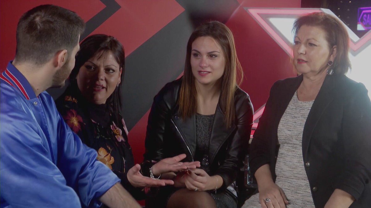 LpMariajesus's tweet photo. Esta noche a las 21:40 nos vemos en @divinity_es con quien mejor acompañada !!! #mama #abuela @FactorXTV https://t.co/A9UwjTX2lw