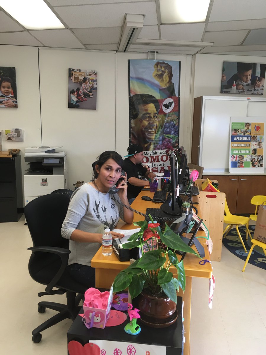Shout out to the Mayfair leaders who kept up the #WeekendHustle these past few days!

Pictured: doing outreach and tabling at an ARUSD event, and phone banking to invite community to the May 31 Issues Forum