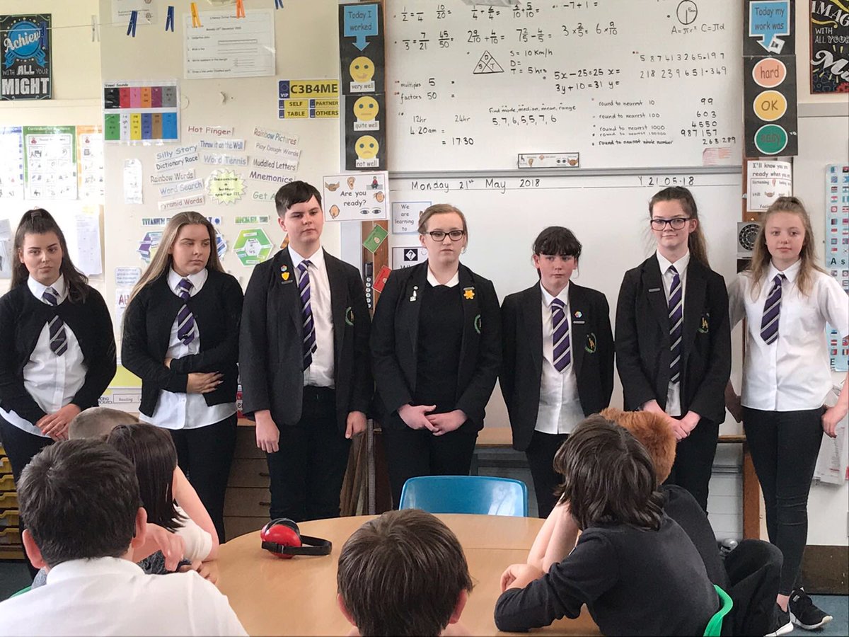 LevenmouthAc's tweet photo. And another ... another visit to the Mountflourie Primary School by the @Columba1400 and #LevAcJPLT team with Mrs Muir (DHT). Well done to all pupils involved again. https://t.co/emA0R8XAW5