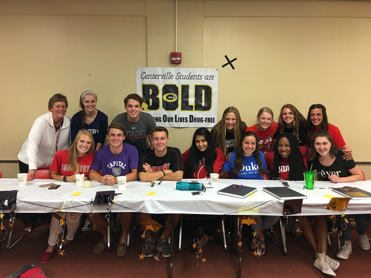 CentervilleBOLD's tweet photo. thank you seniors!! it’s been a wild ride!! carry on the good work juniors :)) https://t.co/Zky5D1iWD3