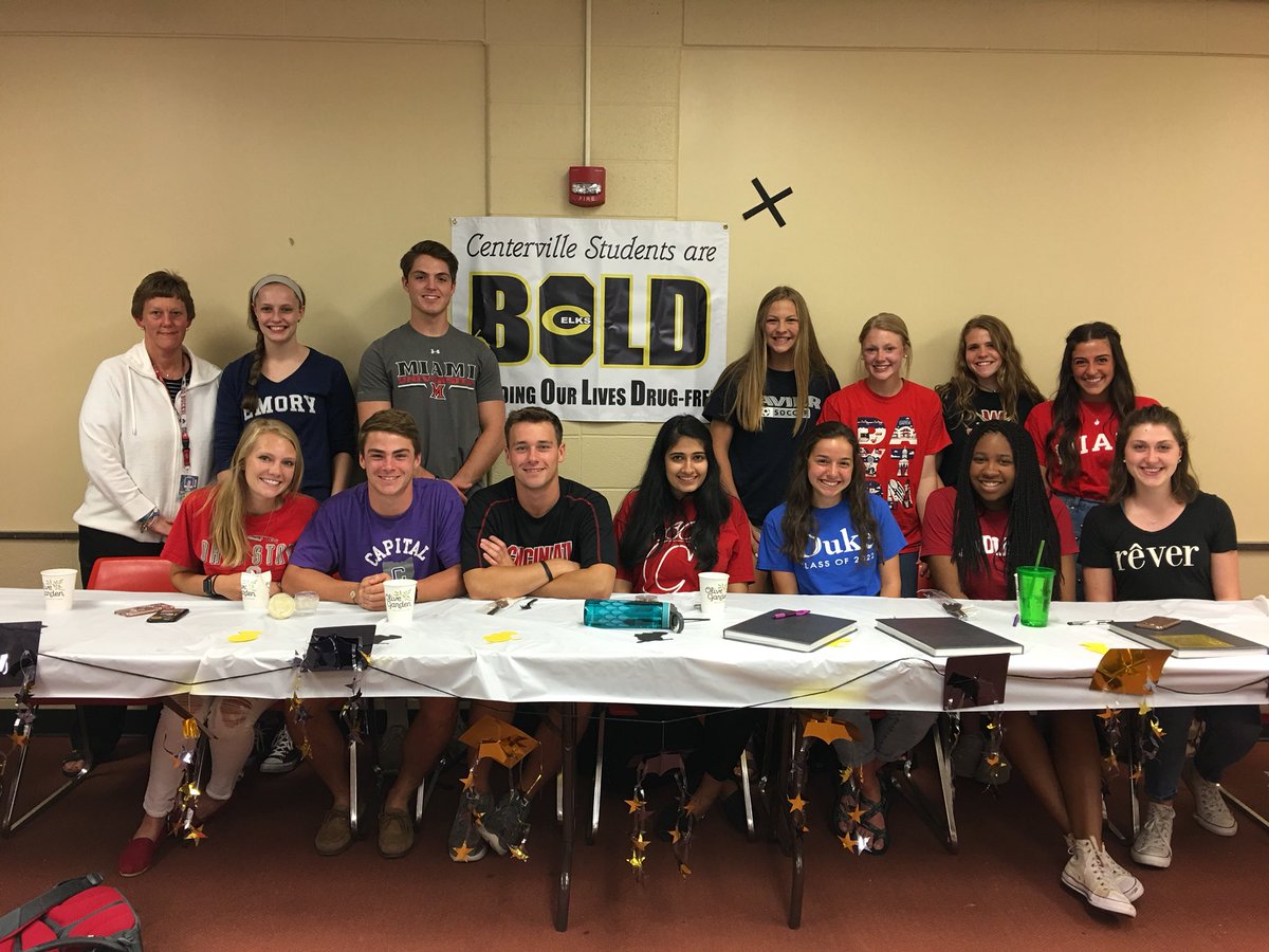 CentervilleBOLD's tweet photo. thank you seniors!! it’s been a wild ride!! carry on the good work juniors :)) https://t.co/Zky5D1iWD3