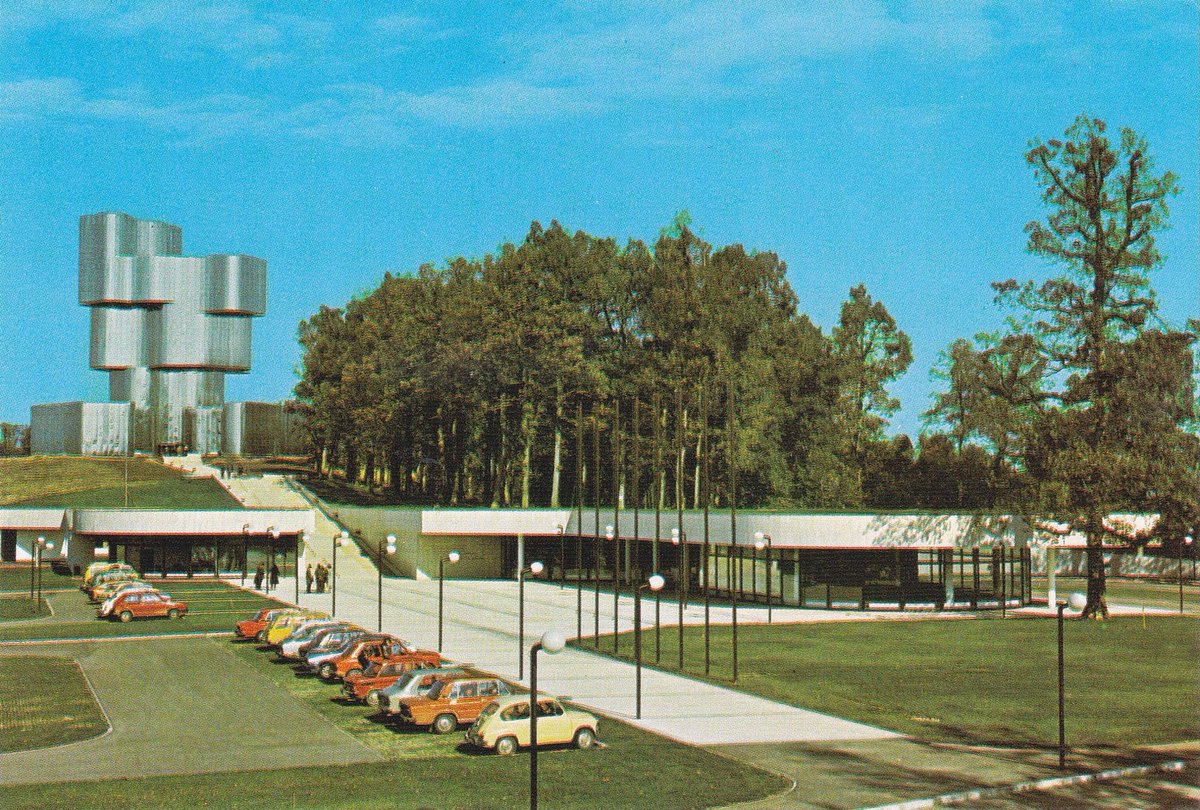 SpomenikDatabse's tweet image. An interesting 1980s #retro color postcard I recently came across showing the "Monument to the Uprising" at Petrova Gora mountain, #Croatia. Created by Vojin Bakić in 1981, the site today sits in ruins. @MuzejYU @Retro_Grad @C20Society @modernistmag