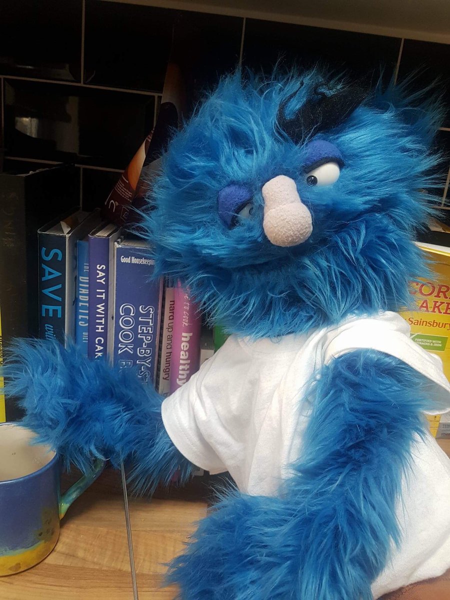 PropheticBeth's tweet photo. We had a truly blessed time at the Brighton Fringe. Puppets celebrated a bit too hard after, though. Bedheads all round.

Gary‘s so hungover his eyebrow fell off. Sign of a good party. https://t.co/VJbZyeVFmz