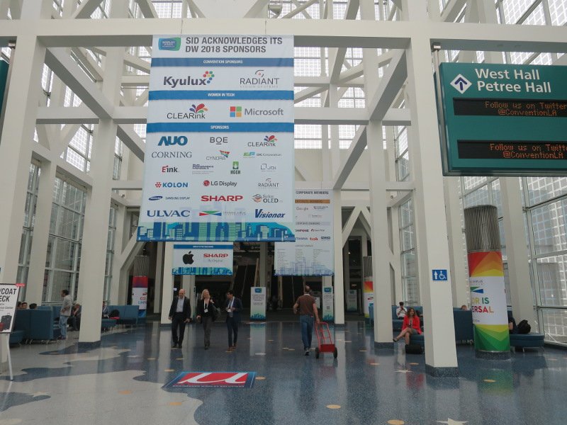 oledinfo's tweet image. We have arrived in downtown LA - DisplayWeek 2018 has started! It&apos;s going to be an exciting week! #DisplayWeek18 #OLED #displays