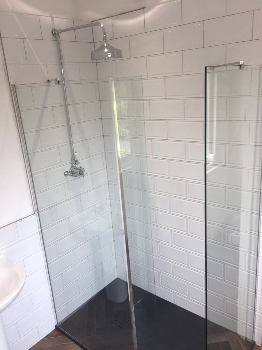 Parkstoneltd's tweet photo. Bathroom with a lovely herringbone tiled floor. Separate bath and walk in shower @VeverkaAnthony #notjustgas #teamparkstone https://t.co/6pUaIg5EAG