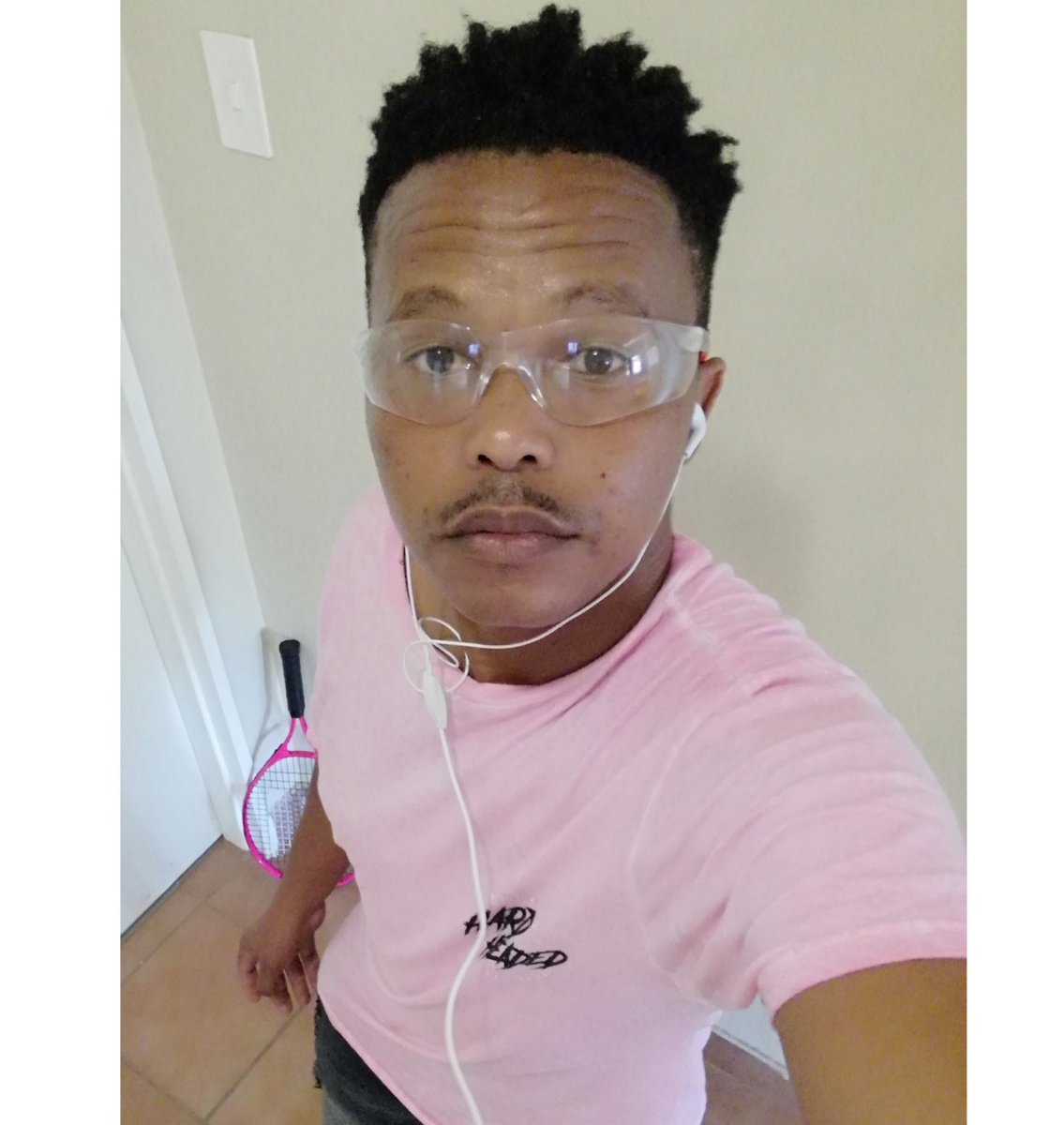 Sikhonathi90's tweet photo. #GloUpChallenge 

🌼🌺🌼🌺🌼🌺🌼Yessss https://t.co/Av04auppLD