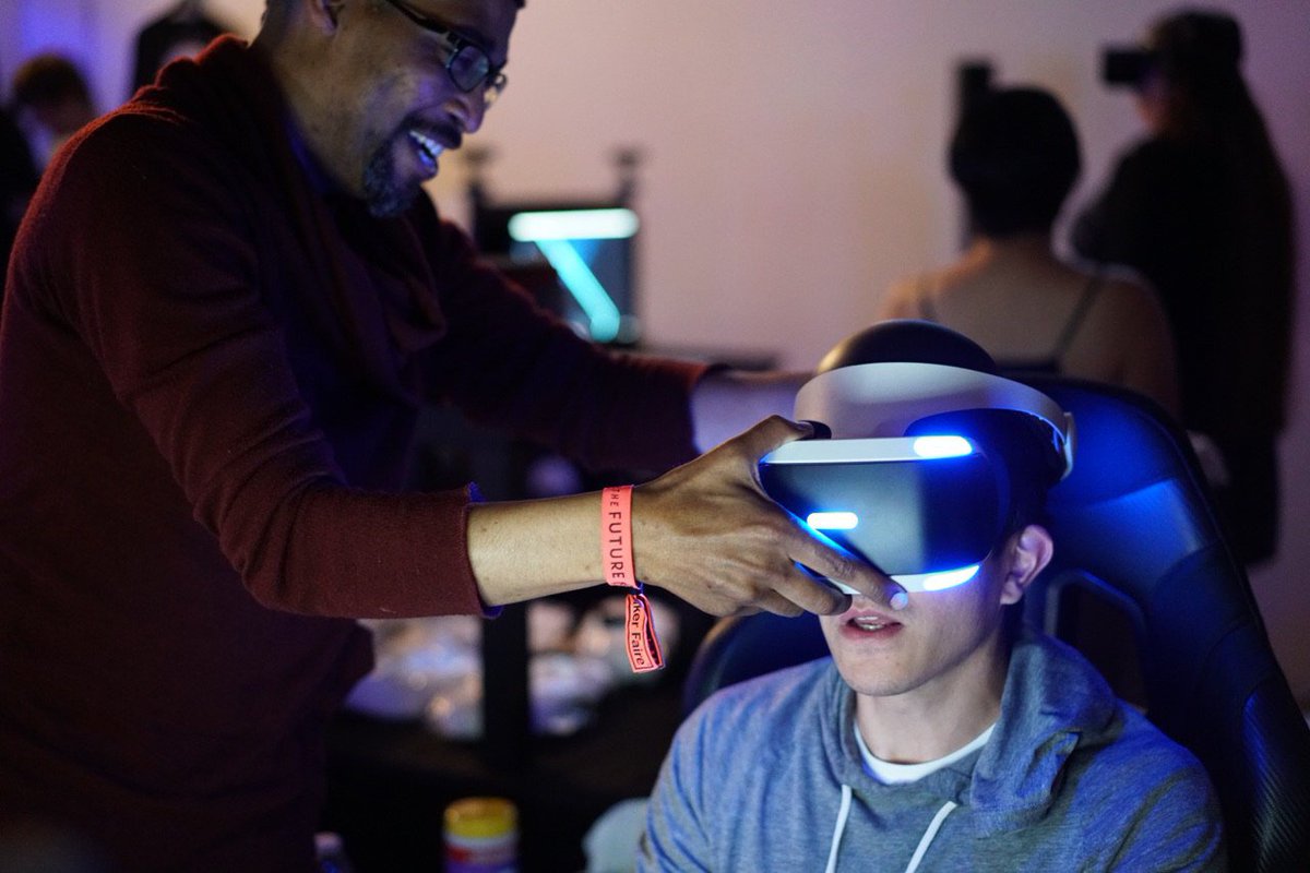 CymaticBruce's tweet photo. This year's @MakerFaire was an absolute blast, over 400 people had a go on my VR motion platform. It really is delightful to share a passion project and see it bring a smile to another face! 

Thanks to @SVVRLIVE @SVVR_Jon @Moike_the_Squid for the support! https://t.co/SuiFaZgURb