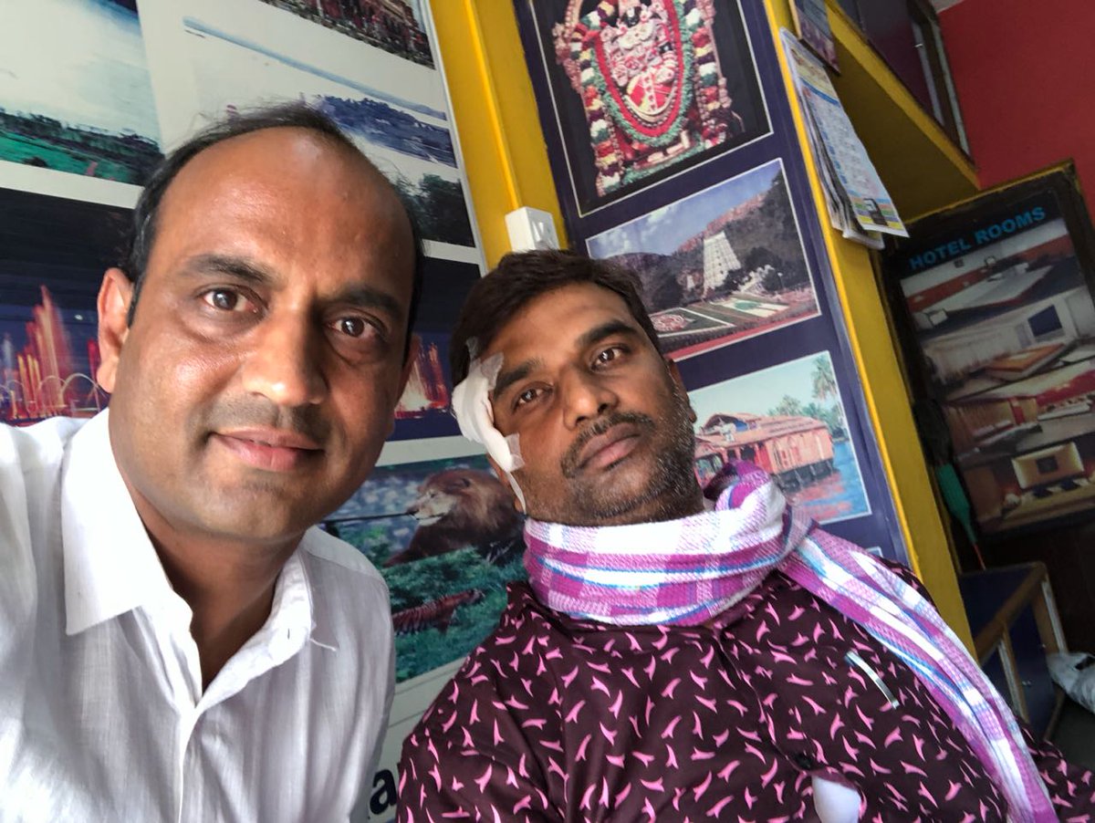sangpran's tweet photo. #Pratapgarh mayor Kamlesh Dosi who was missing from #Mumbai since 4 days found in #Bangalore He had been poisoned on train and all his possessions looted. 
@RajGovOfficial had sent 
@cpjoshiBJP &amp; @shrichand_nbh to seek help from @CMOMaharashtra  Dosi on way home 
@dna
@jaipurdna https://t.co/SRQMtpqsV3