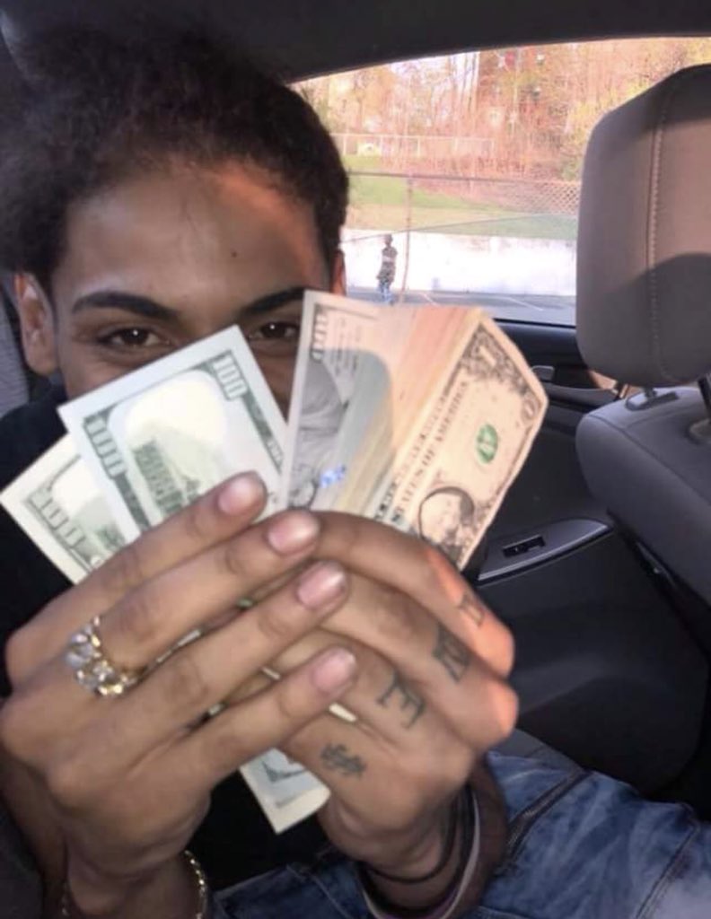 _GunzNButta's tweet photo. I told all my peoples about you @IndieDha_Flippa kicked you 500 to get 7500 🤑 fastest I ever made 7 racks in my life 💯 she legit when it come to the money flips no 🧢 all my followers hit her up 💪🏼 https://t.co/GTsEj9k3Ub