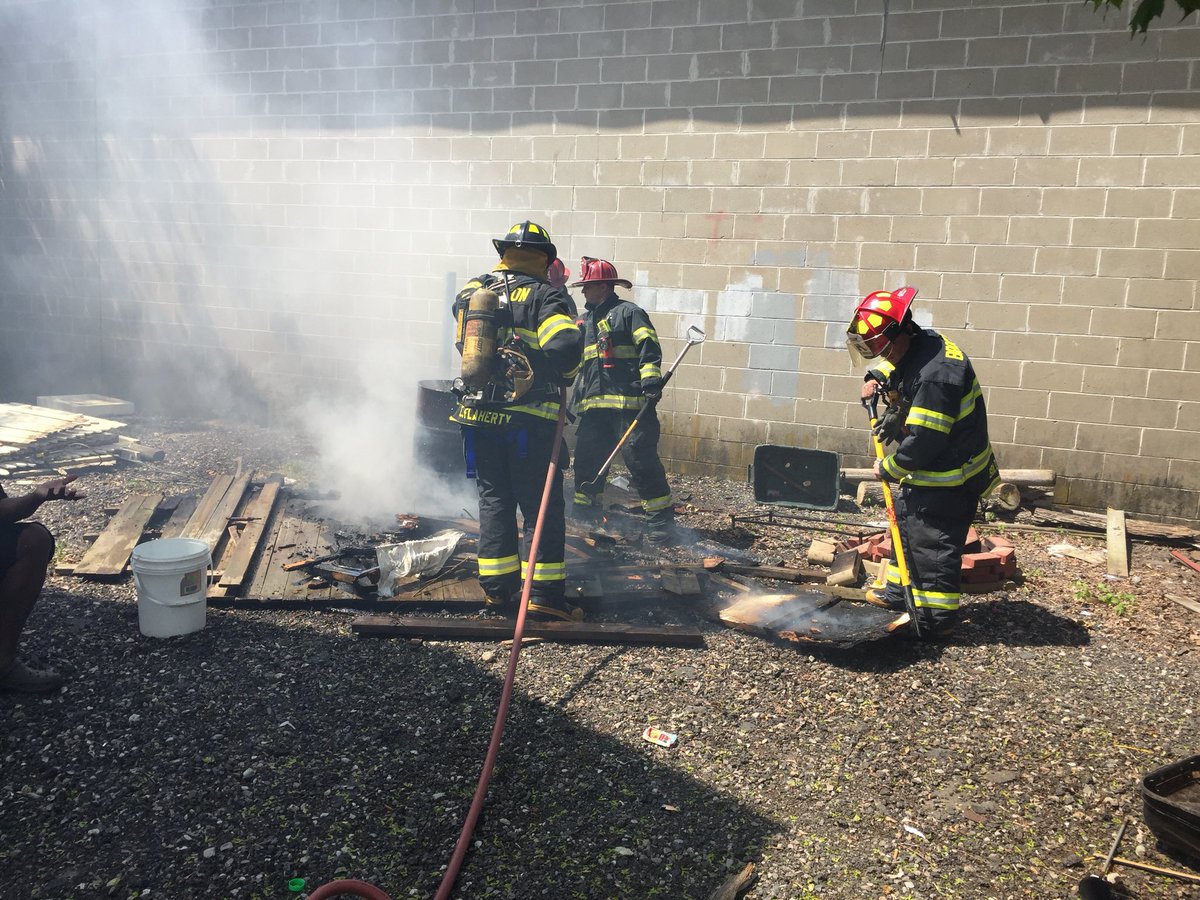 Brockton_Fire's tweet photo. Brockton Fire responded to Snell Place for a party burning debris in the backyard. The fire was extremely close to a large commercial building and a three family home. Please remember It is illegal to Burn debris in your backyard. @MayorBillCarp @Brockton_EMA https://t.co/aQd5K0RofA