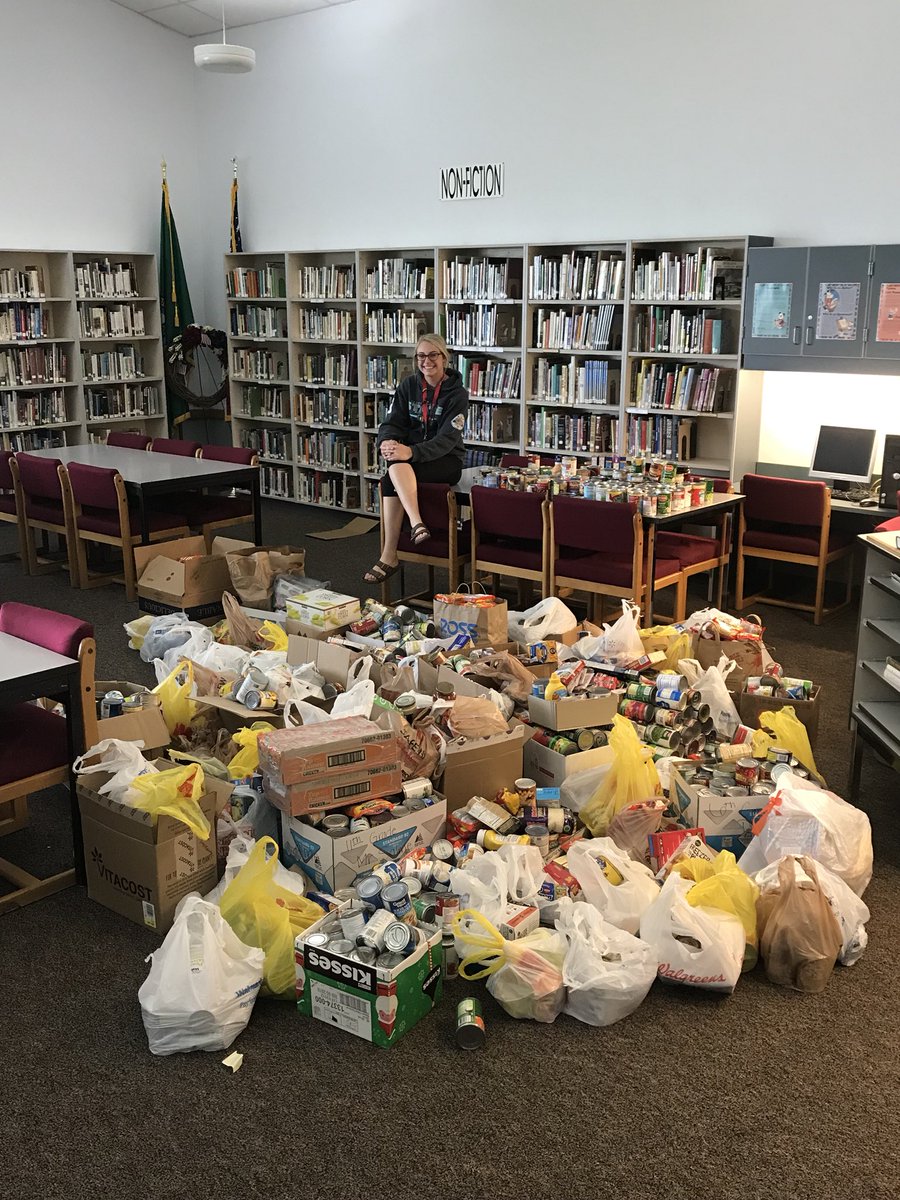 AdnaHSASB's tweet photo. 3,228.03 LBS donated to the Union Gospel Mission today from our food drive last week! Way to go Pirates!!! #whocan #wecan https://t.co/DAH5vw6BLf