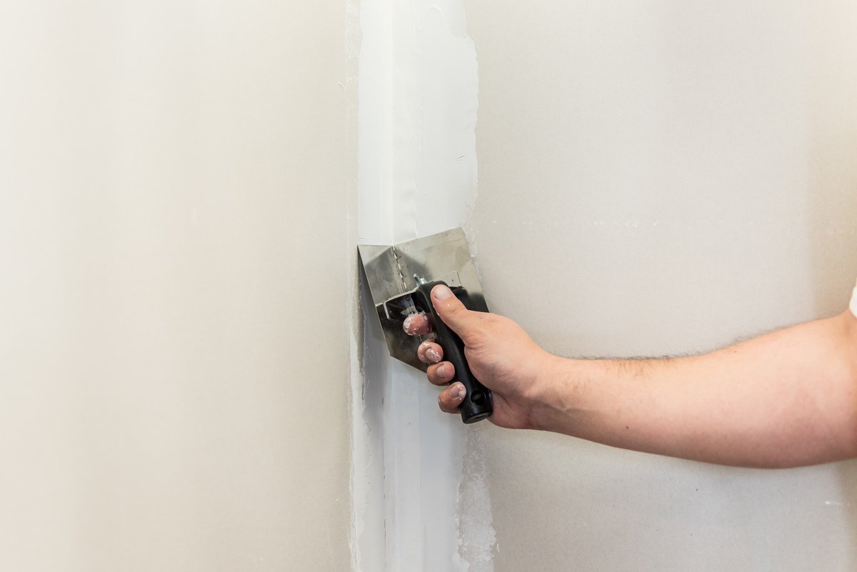 ToolProTools's tweet photo. With the ToolPro Adjustable Corner Trowel, you can easily control the amount of compound left on the inside corners of your walls.#toolpro #toolprotools #toolsforprofessionals
Find it at a store near you: https://t.co/XV7RcVcGq3 https://t.co/AATSZsG9x7