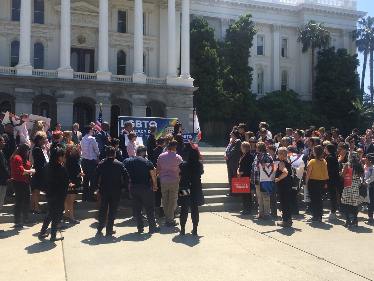 Today I had the pleasure of addressing advocates in support of my bill with @Scott_Wiener (SB 918) which will help provide housing for homeless youth on #LGBTQAdvocacyDay. @eqca