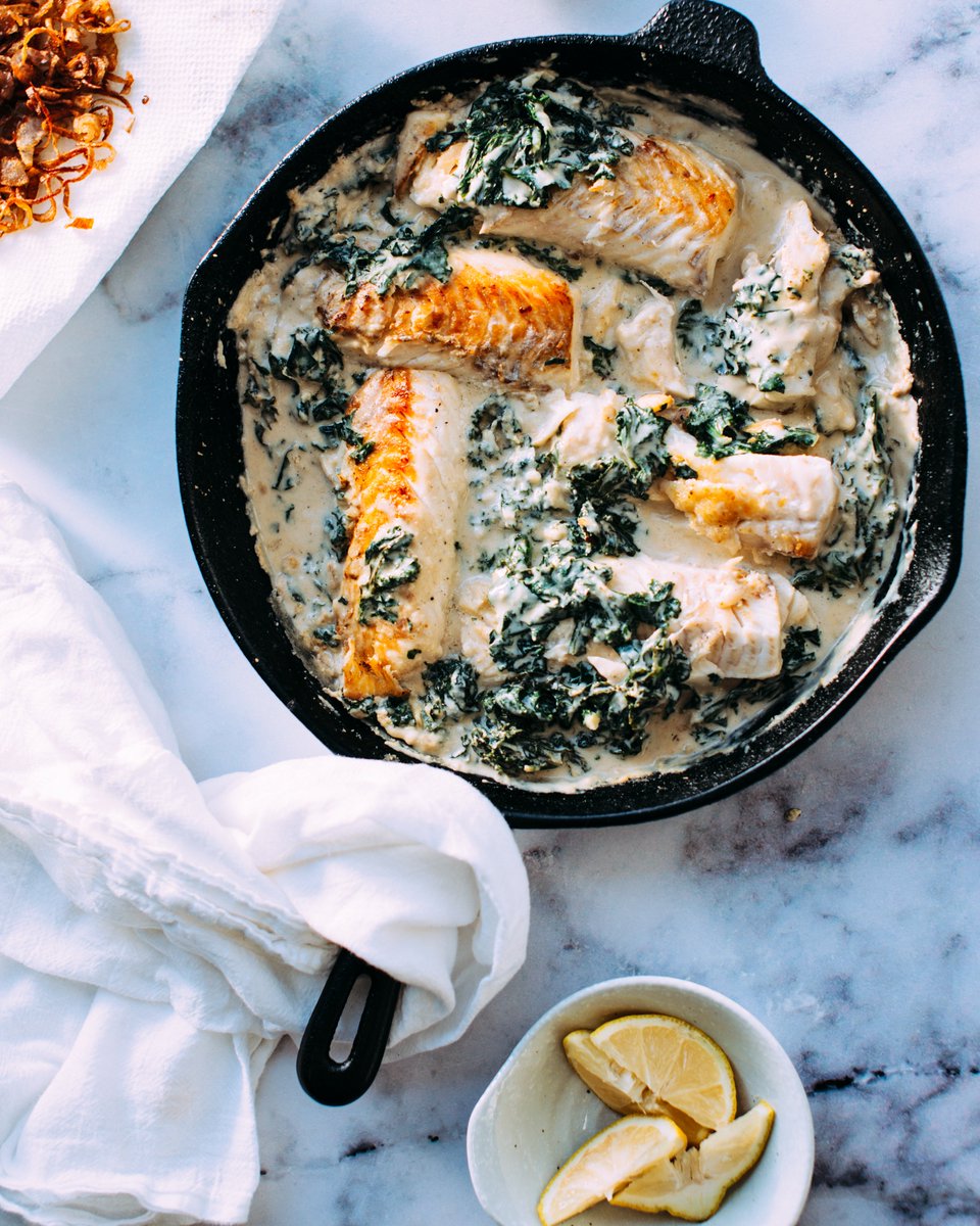 FoodsWithJudes's tweet photo. Eat a wide variety of fish - so good for your brain health! "EPAs for your brain = like calcium for your bones." Great analogy from Dr. Tom Brenna, @Seafood4Health #rdchat #TDinAustin #seafood #LeanBodySmartLife https://t.co/xnB7Tq03Oe