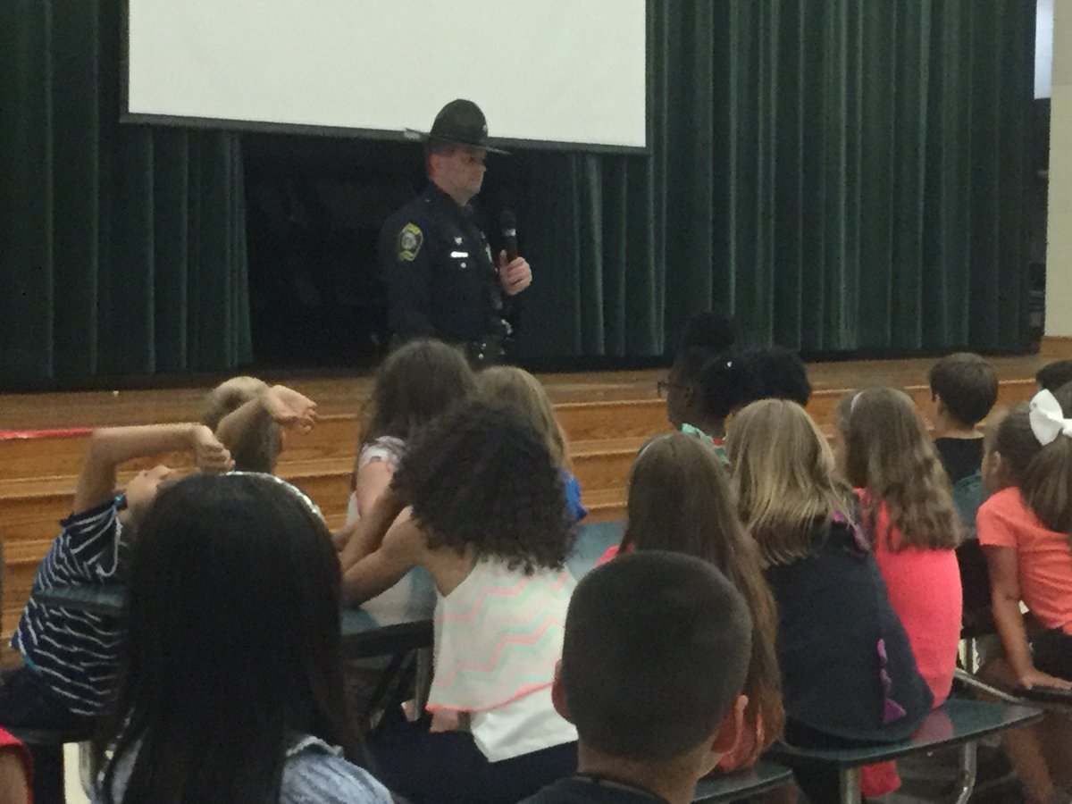Thank you Officer Johnson from the Smithfield Police Dept. for coming and talking about your job as a police. #SmithfieldVAPD #CarrolltonES #IWCSchools