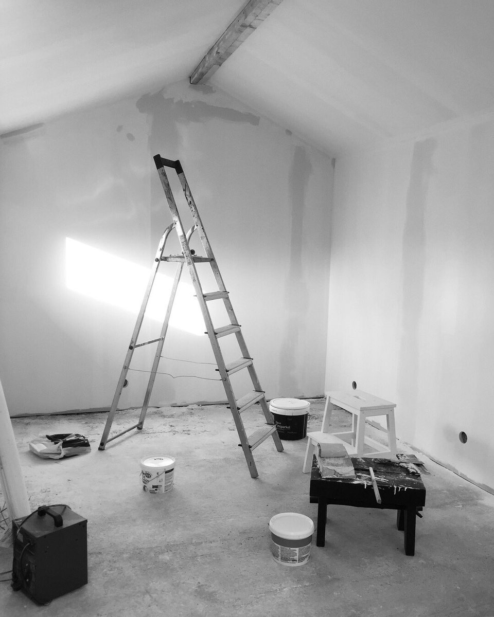Adunbeex's tweet photo. Progress from today and yesterday! We're getting there! I think this is the last time fixing and when I have sandpapered the roof, we're ready to paint, and then floors!! Aaah!πππΈ #studio2018 https://t.co/nMfERO1RFu