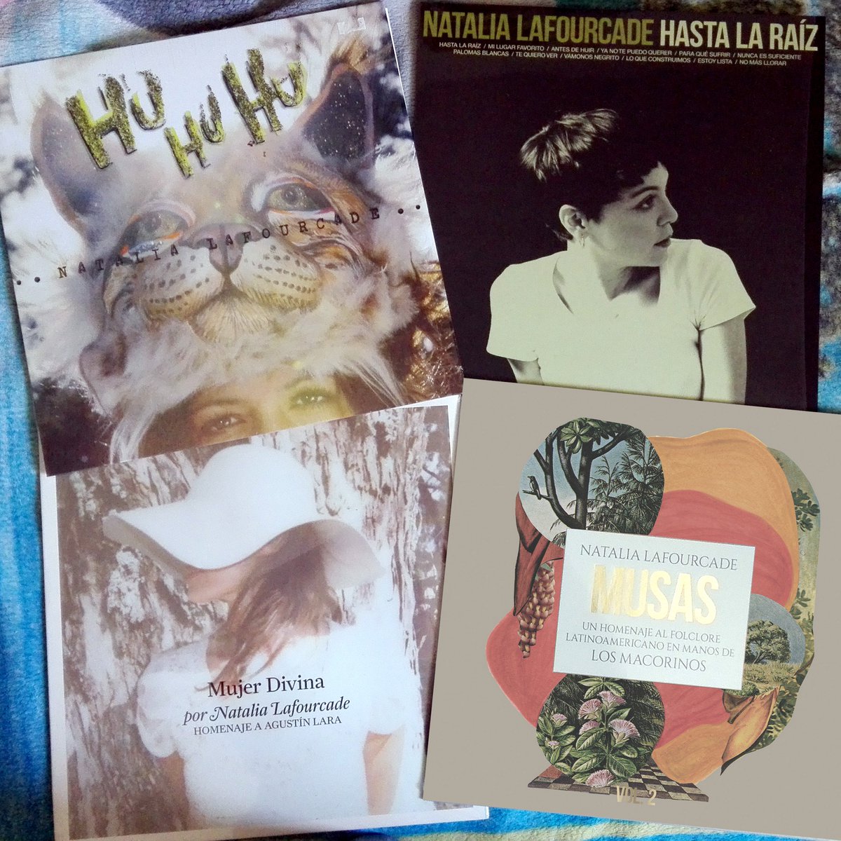 LafourcadeClub's tweet photo. Vinilos disponibles en nuestra tienda → https://t.co/O0Gxy9BisJ
#MujerDivina #HastaLaRaíz #HuHuHu #MusasVol2 https://t.co/cMQz7zW7ds